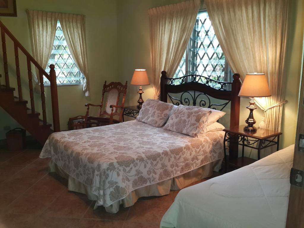 Park Eden Bed & Breakfast Los Llanitos Szoba fotó